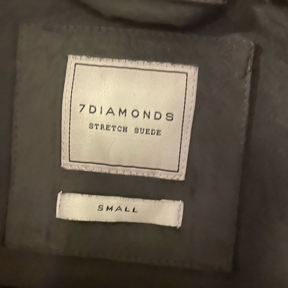 7 Diamonds - Picture 2 of 3